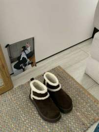Picture of UGG Shoes _SKUUGGsz35-40WN100819838